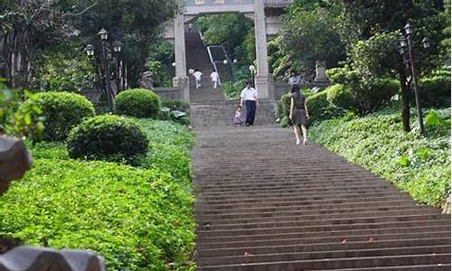 虫雷岗公园_南海虫雷岗山顶