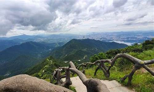 深圳梧桐山旅游攻略推荐路线_深圳梧桐山风景区地址