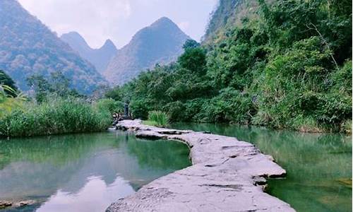 贵州荔波旅游攻略哪里实惠比较好_贵州荔波旅游景区