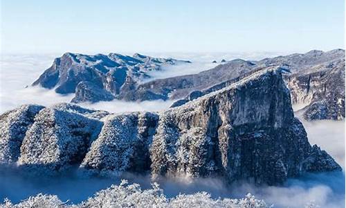 冬季凤凰旅游攻略_冬季的凤凰古城